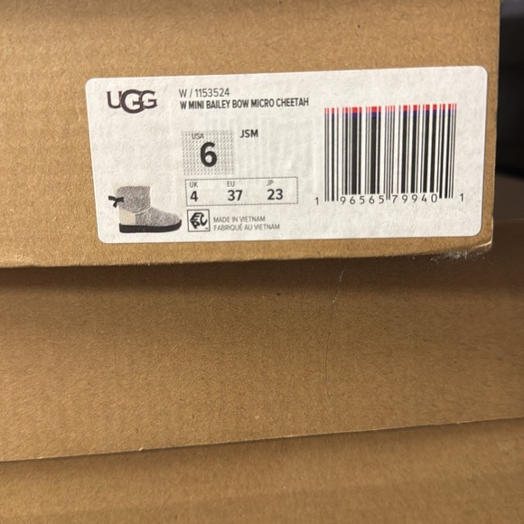 UGG MICRO CHEETAH NEW W/π¦ - Picture 11 of 13